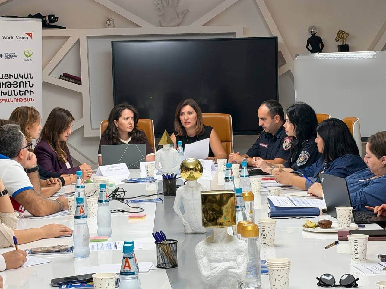 Կլոր սեղան-քննարկում երեխաների ճանապարհային անվտանգության մասին